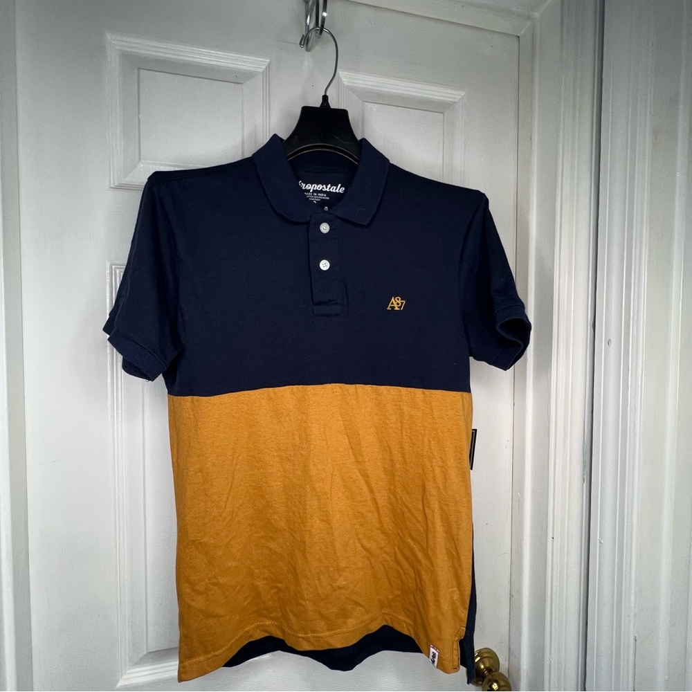 Aeropostale Collar Shirt. New with tag!